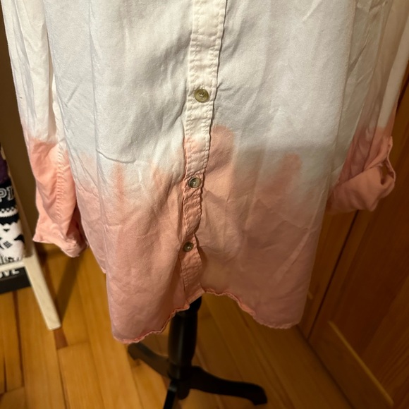 “New Directions” Blouse - Picture 2 of 8